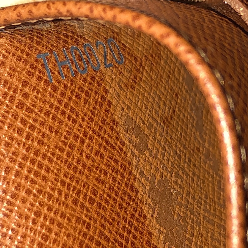 LOUIS VUITTON Monogramed Vintage Wallet Authentic TH0020 - Picture 3 of 16